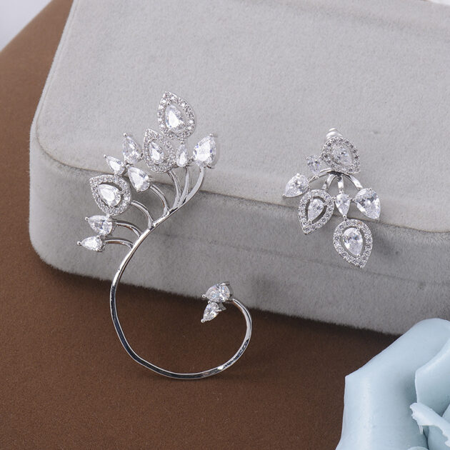 Artania Celestial Diamond Leaf Cuff and Earring Set - Image 4