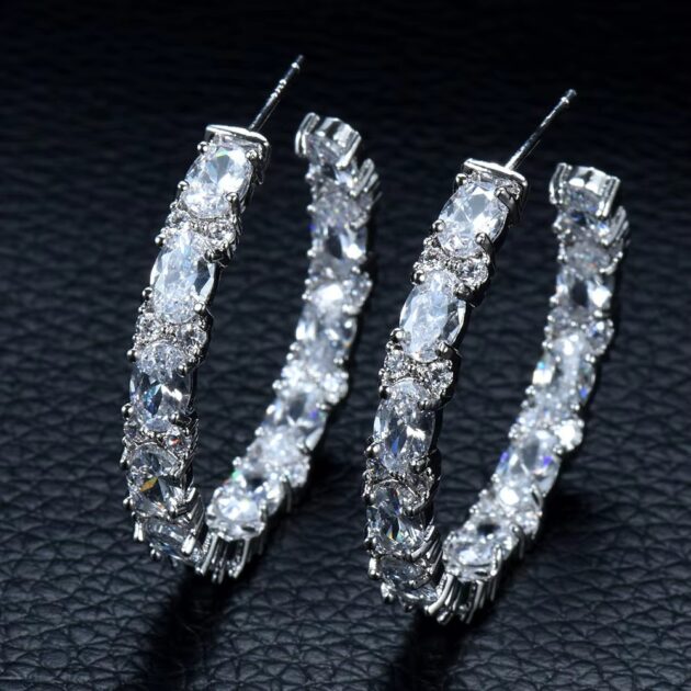 Artania Golden Glimmer Earrings - Image 2