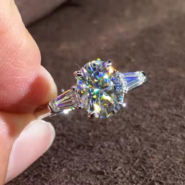 Artania Brilliant Oval Cut Engagement Ring