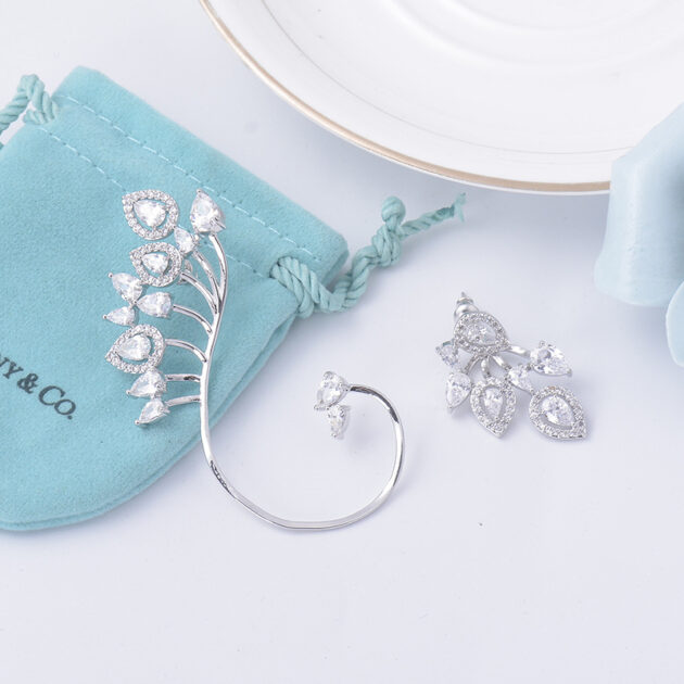 Artania Celestial Diamond Leaf Cuff and Earring Set - Image 2